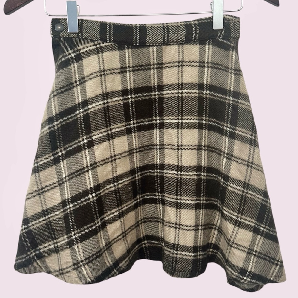 AA fuzzily plaid circle skirt